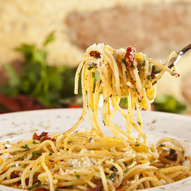 Spaghete aglio-olio